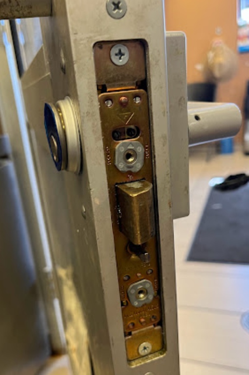 Avoid These Common DIY Lock Repair Mistakes in Aurora, CO